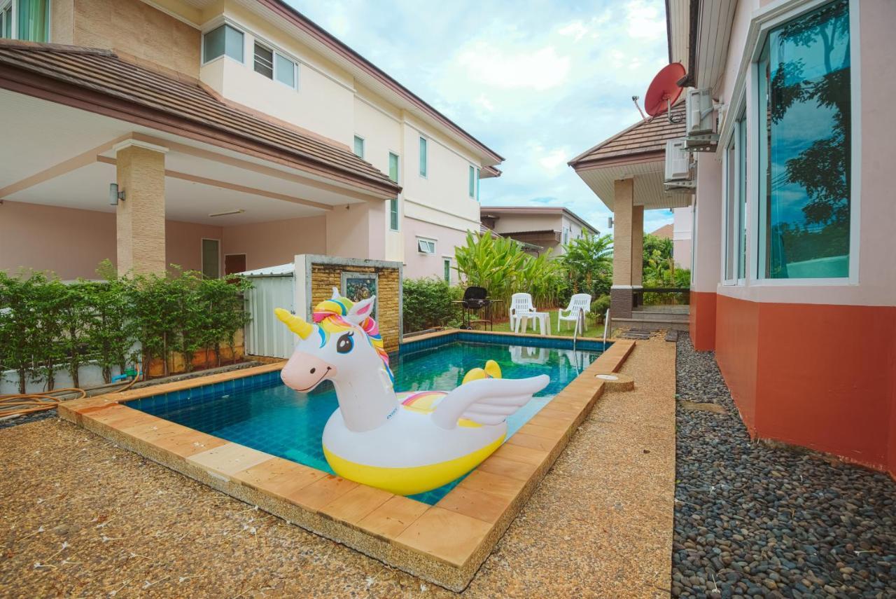 June Pool Rumah percutian Krabi